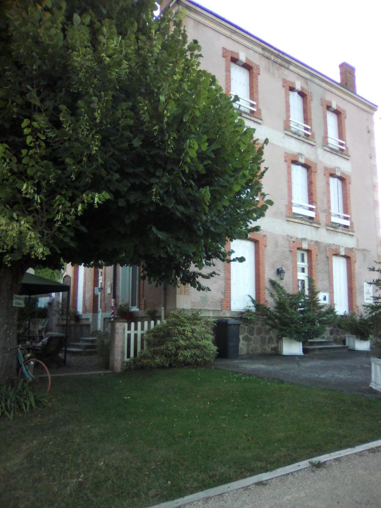 La Ganse Blanche Bed & Breakfast Usson-en-Forez Exterior foto